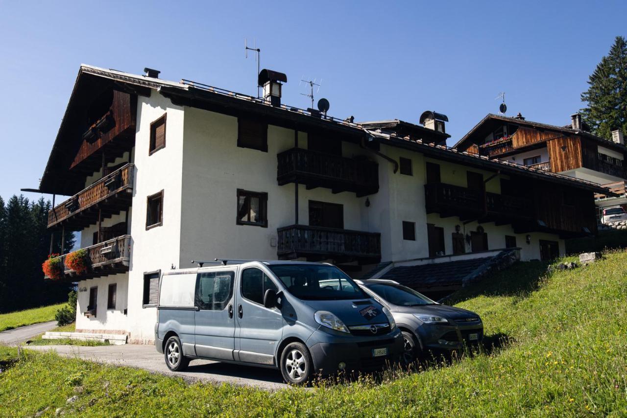 Casa Betulla Apartamento Cortina dʼAmpezzo Exterior foto